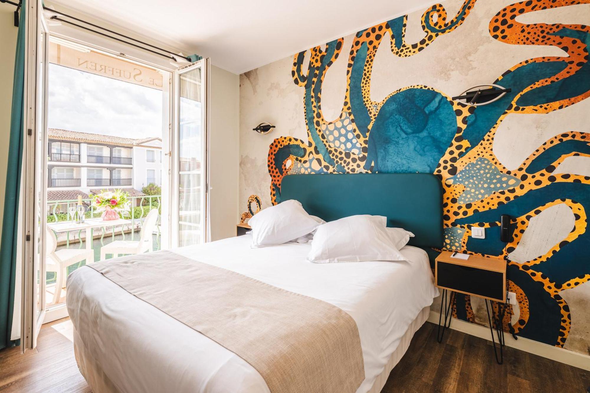 Le Suffren Hotel กรีโมด์ ภายนอก รูปภาพ